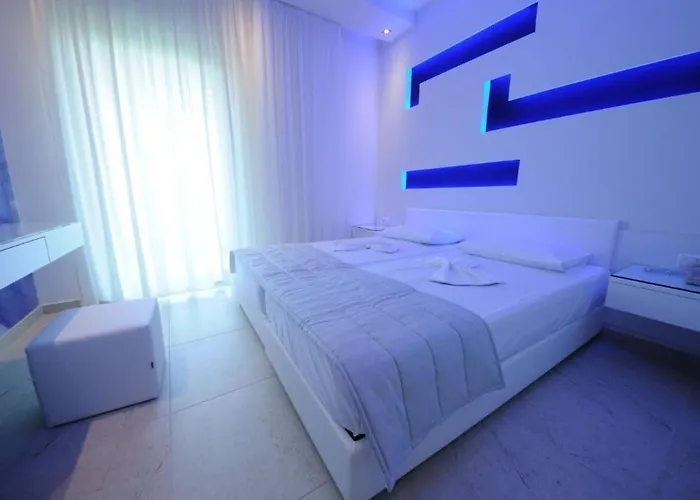 Louloudis Boutique (adults Only) 3*