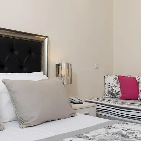 Louloudis Boutique (adults Only) Hotell