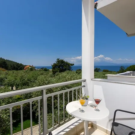 Hotell Louloudis Boutique (adults Only)