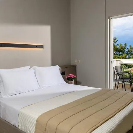 Hotell Louloudis Boutique (adults Only) 3*