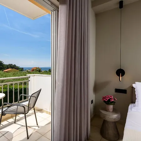 Louloudis Boutique (adults Only) 3*