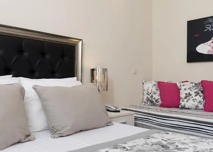 Louloudis Boutique (adults Only) فندق
